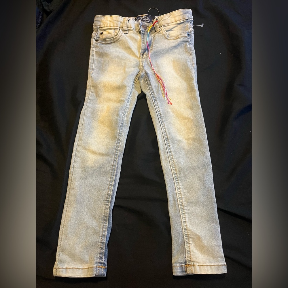 Lucky Brand Little Girl Jeans 4/5